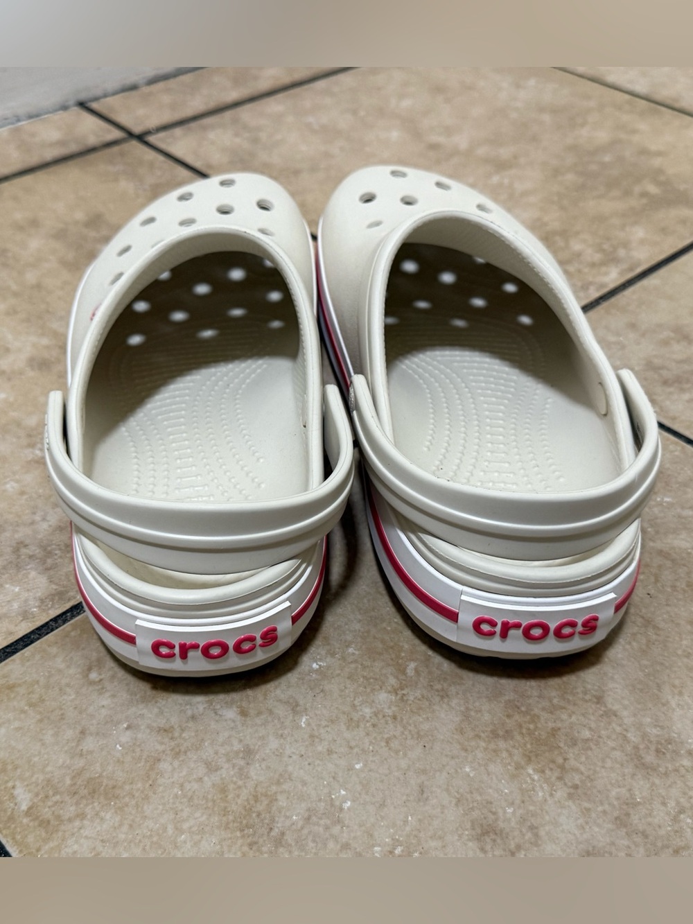 Women’s CROCS Classic - Picture 2 of 5